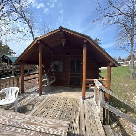 Secluded Rustic Cabin With Views 블루밍턴 외부 사진